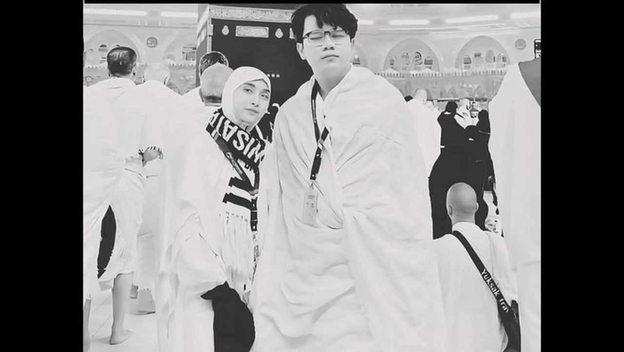 Keluarga Tika Ungkap Pesulap Merah Nyaris Cerai Sebelum Almarhumah Meninggal Akibat Kanker