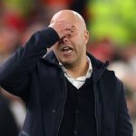 Arne Slot Sadar Risiko Dipecat Liverpool Jika Gagal Lolos Liga Champions